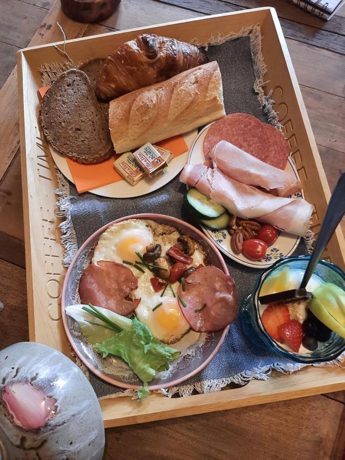 Notre Village Papillon Bed&Breakfast Neret Buitenkant foto