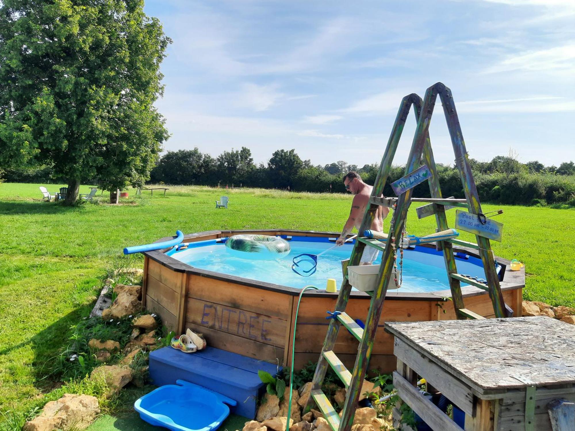 Notre Village Papillon Bed&Breakfast Neret Buitenkant foto